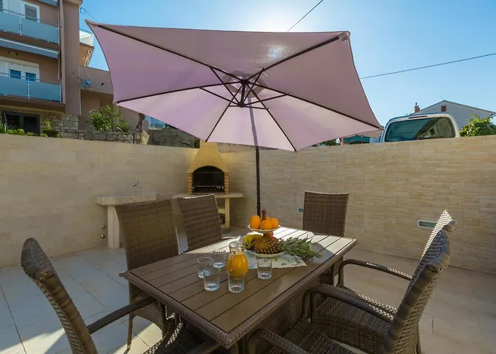 Tonka Roberta Lägenhet *